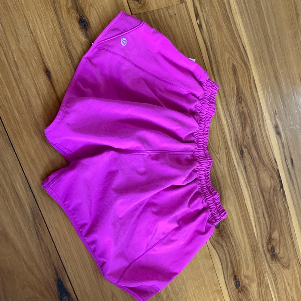 Fuchsia, Lululemon hottie, hot size 4